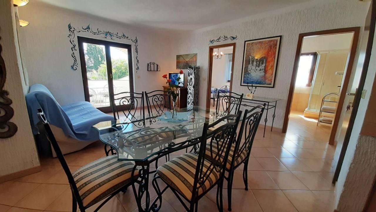 Villa Linet Funtana Exterior photo